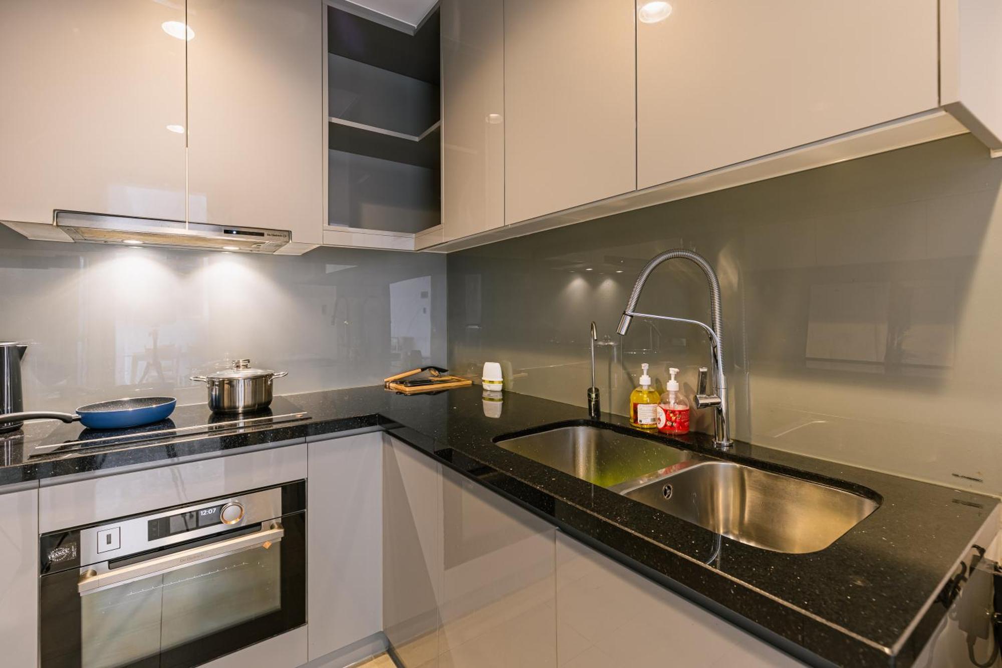 Exclusive 2-3 Bedroom Apartment In District 1 Free Pool Gym Sauna Хошимін Екстер'єр фото