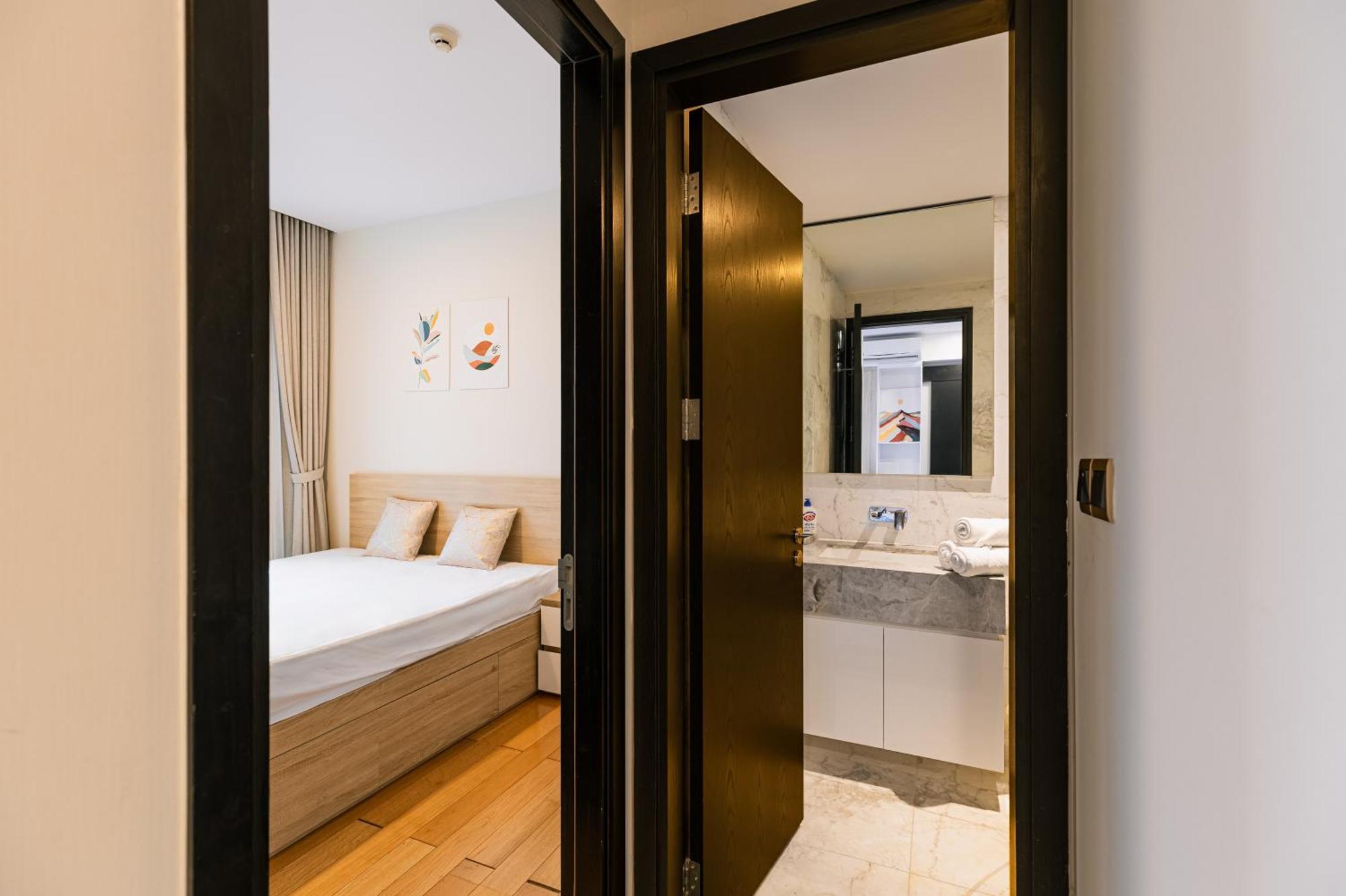 Exclusive 2-3 Bedroom Apartment In District 1 Free Pool Gym Sauna Хошимін Екстер'єр фото